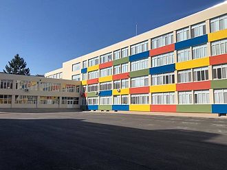 Над 6 милиона лева за ремонти са получили 8 училища през миналата година