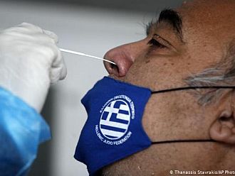 Гърция маха ограничителните мерки за ваксинираните срещу Covid-19