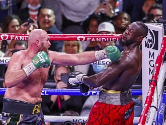 Фюри отново нокаутира Уайлдър и защити световната си титла