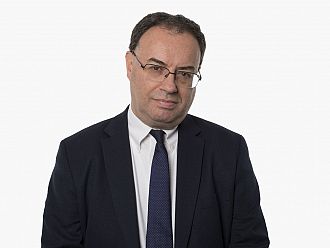 Икономическият растеж на Великобритания ще се свие с 4% през първото тримесечие