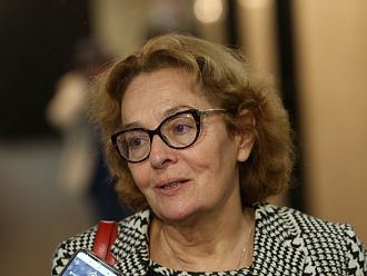 Доц. Коларова: Здравният министър е една от пробойните на това служебно правителство