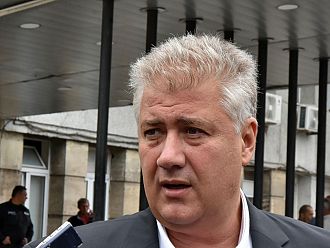 Проф. Балтов: Има нужда от строги мерки за две седмици