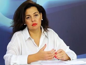 Политолог: Чрез ПП Радев неофициално участва в парламентарните избори