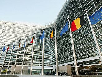 ЕК представи плана си за ваксинационен паспорт