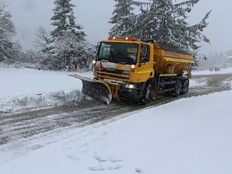 В София 87 снегопочистващи машини са обработвали срещу заледяване
