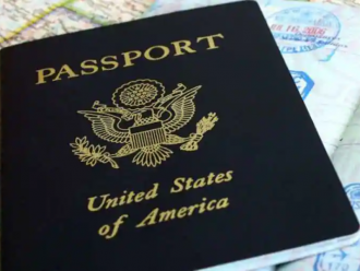 В САЩ издадоха първия безполов паспорт