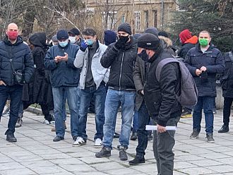 Протест срещу кмет на Христо Иванов в София, искат оставката й