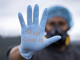 Заради COVID-19 - двуседмичен локдаун в Словакия