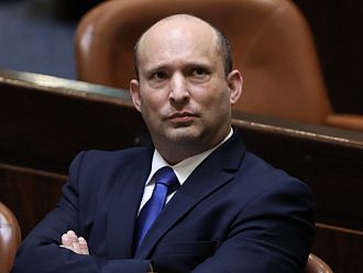 Израел ограничава влизането на чужденци заради варианта Омикрон