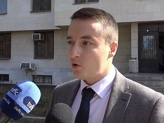 Явор Божанков: Едни хора искат да употребят Крум Зарков, като го хвърлят в битка срещу Нинова