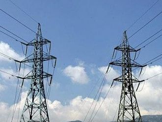 Силен вятър остави без ток близо 50 селища в Смолянско