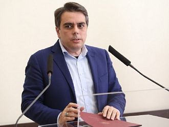 Ясни са три от номинациите на ПП: Петков за премиер, Василев за министър на финансите и Рашков да запази поста си начело на МВР