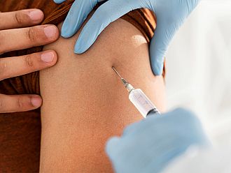 Три четвърти от гърците имат доверие във ваксината срещу Covid-19