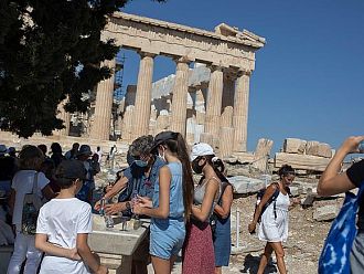 Гръцкият министър на туризма изясни изискванията към чуждестранните туристи в страната