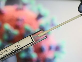 Делтакрон - нов вариант на коронавируса е открит в Кипър
