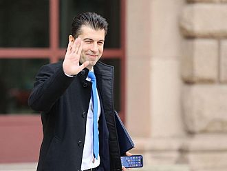 Петков: Ако някой си мисли, че със заплахи ще постигне нещо, няма да е при нашето правителство